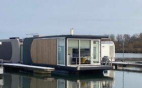Houseboat Trinidad